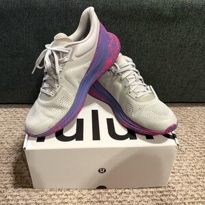 LULULEMON 10K PINK PURPLE BLISSFEEL RUNNING SHOES WORN ONCE SIZE 9